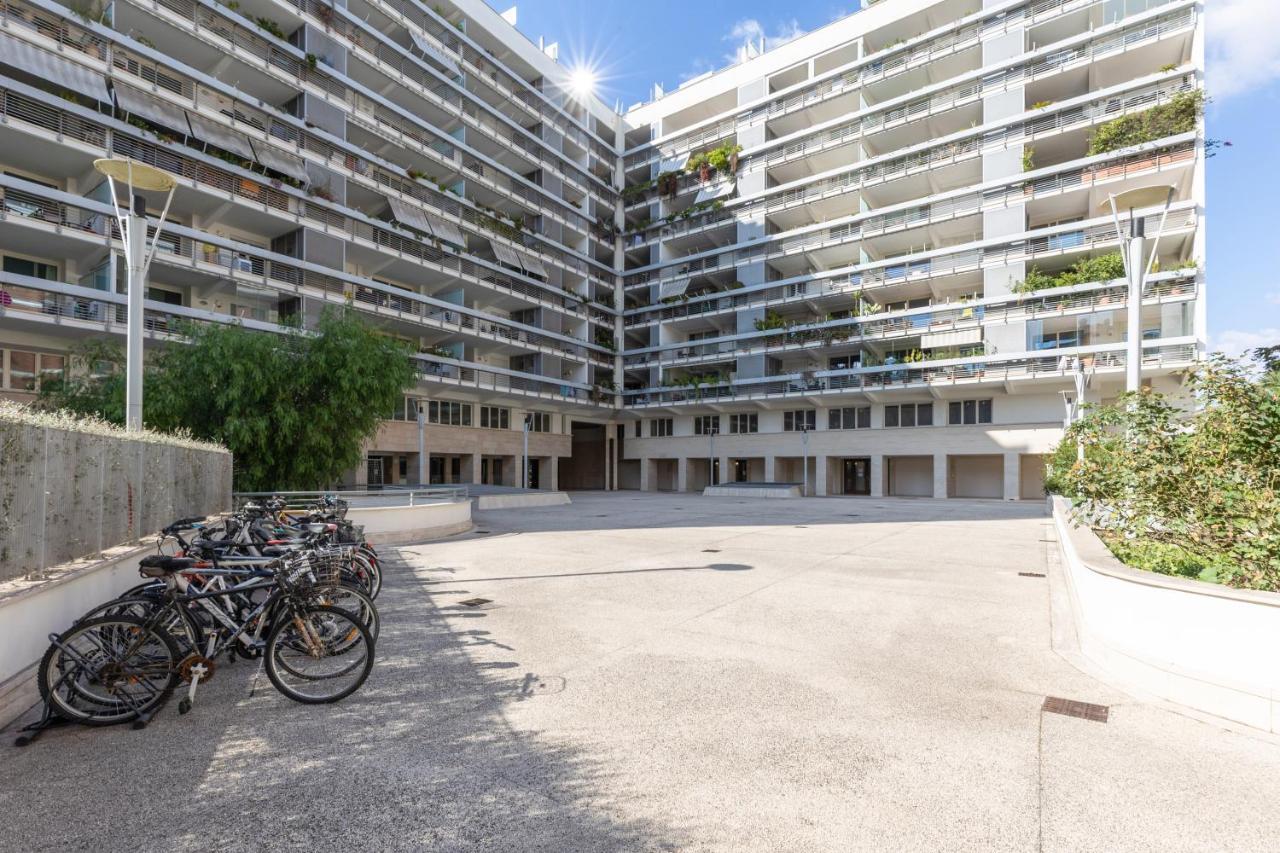 Penthouse With A Panoramic Rooftop In Trastevere With Seasonally Jacuzzi Рим Екстериор снимка