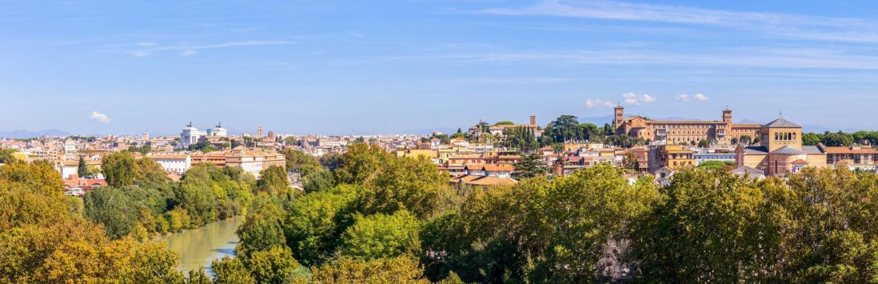 Penthouse With A Panoramic Rooftop In Trastevere With Seasonally Jacuzzi Рим Екстериор снимка